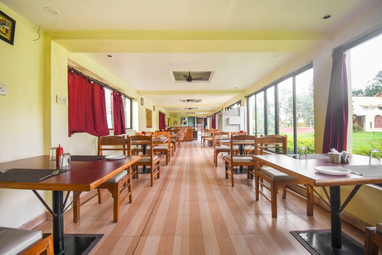 Oyo 47464 Hotel The Country Club Bilāspur Extérieur photo