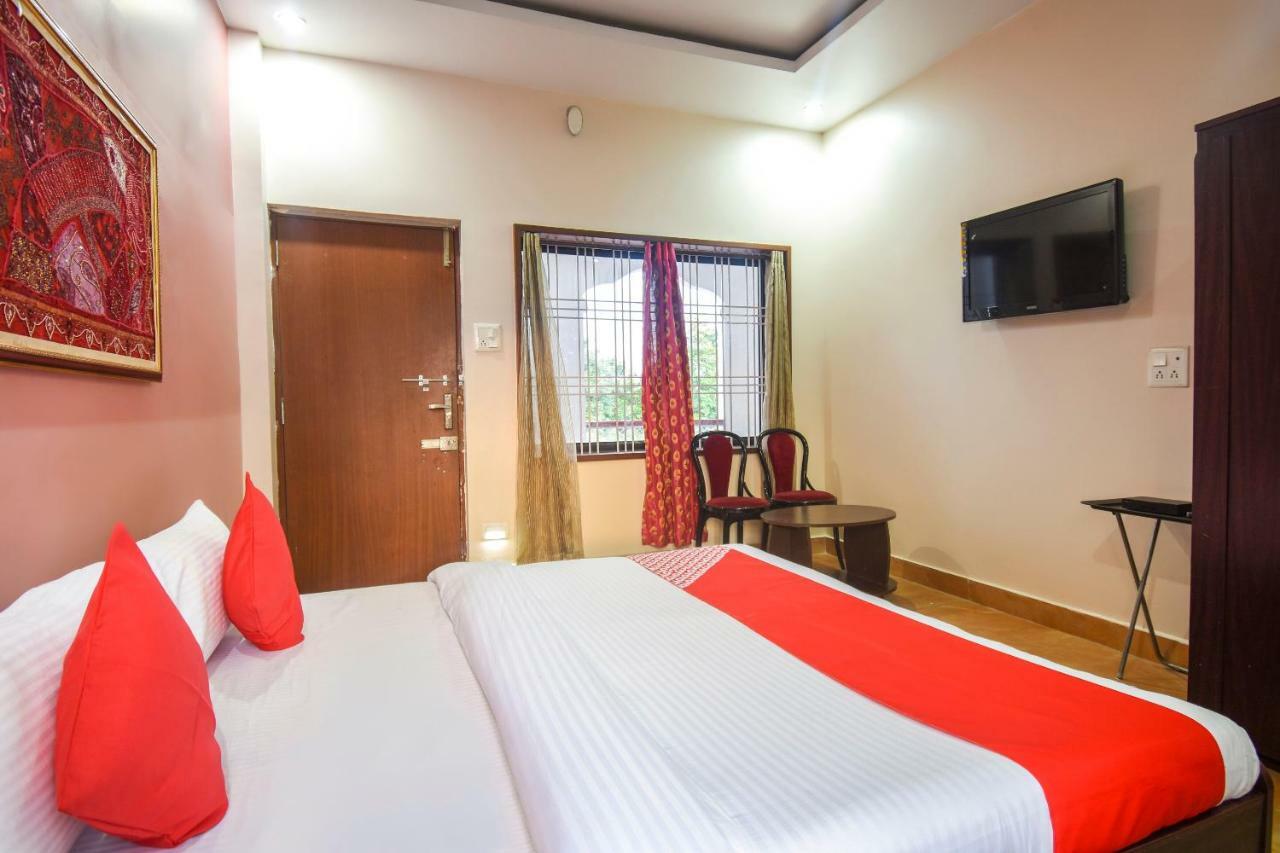 Oyo 47464 Hotel The Country Club Bilāspur Extérieur photo